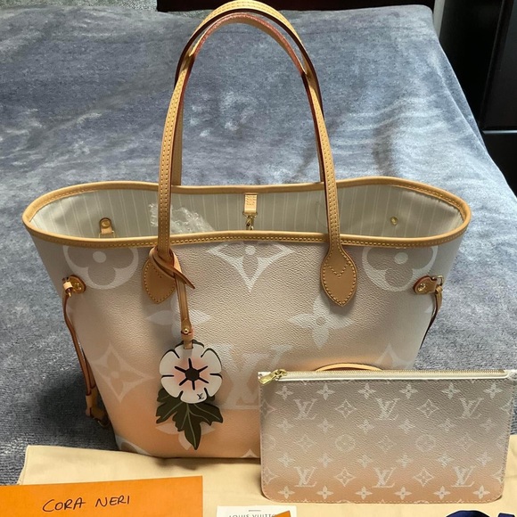 Louis Vuitton Neverfull MM  By the Pool w/ Pouch in Brume Mist color - Picture 2 of 15